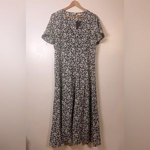 Levi’s Maxi Dress Black and White Flowers